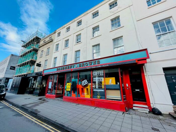 2 Bedroom Apartment To Rent In Warwick Street, Leamington Spa, CV32