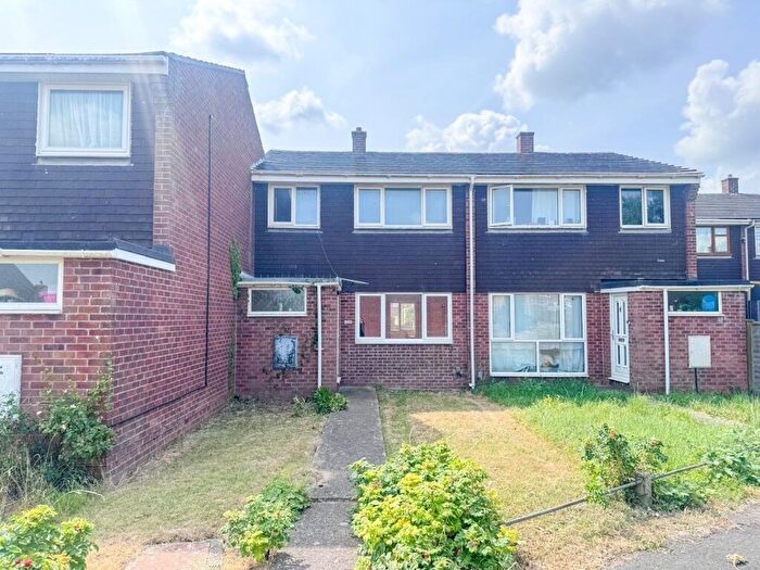 3 Bedroom Terraced House For Sale In Cedar Close, Patchway, Bristol, BS34