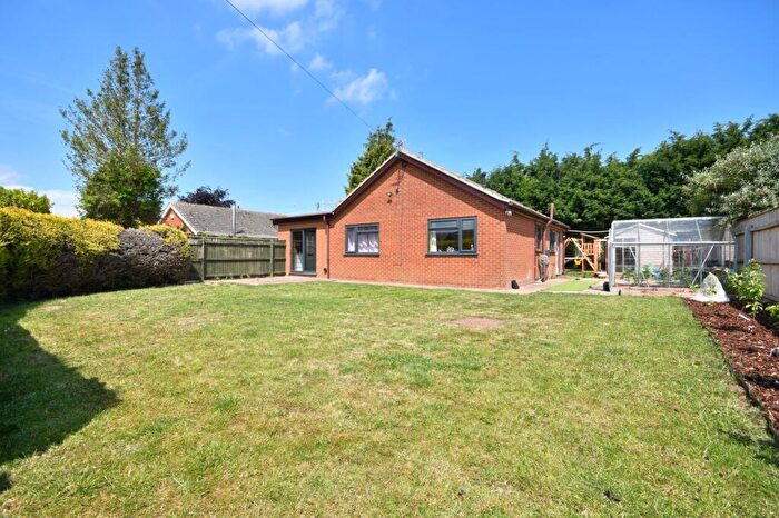 3 Bedroom Detached Bungalow For Sale In Railway Lane North, Sutton Bridge, Spalding, PE12