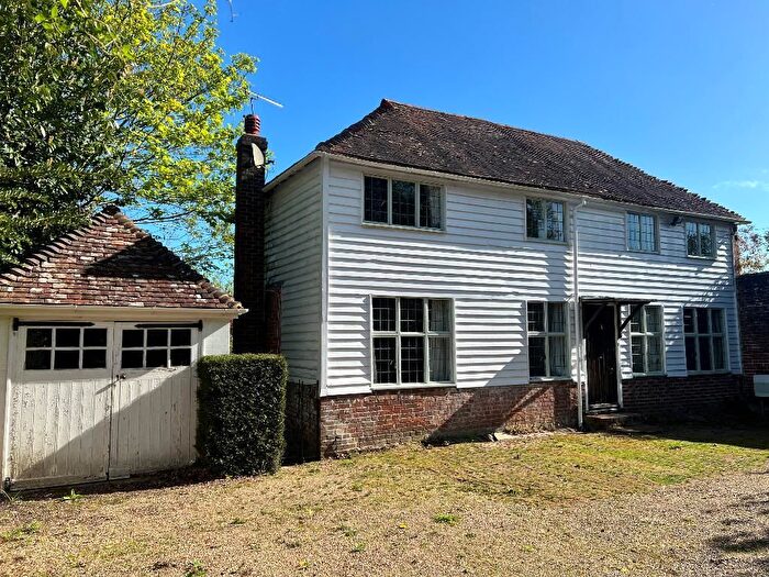 3 Bedroom Detached House For Sale In High Street, Hawkhurst, Kent, TN18