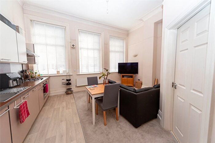 1 Bedroom Flat To Rent In The Moorlands, Moorland Road, Cardiff, CF24