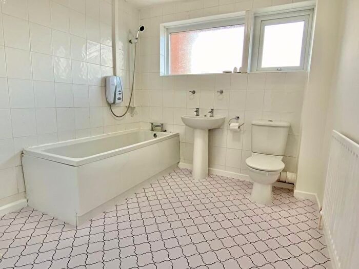 3 Bedroom Terraced House For Sale In Selkirk Drive, Sutton Hill, Telford, TF7