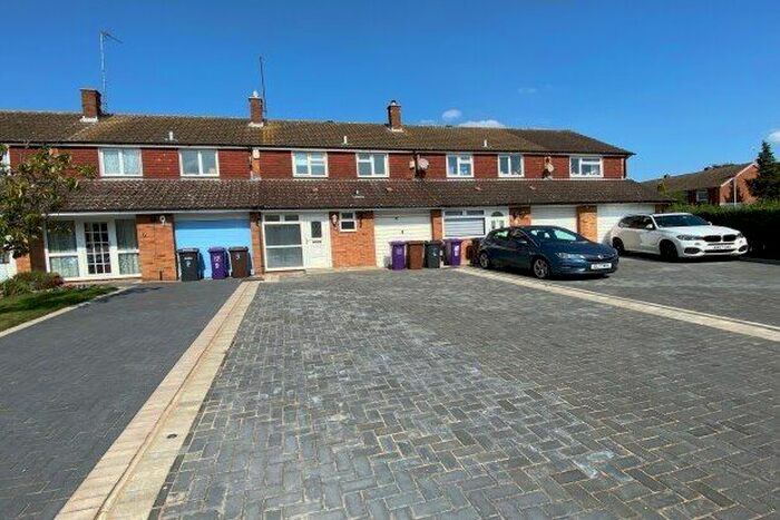 3 Bedroom Property To Rent In Franklin Gardens, Hitchin, SG4