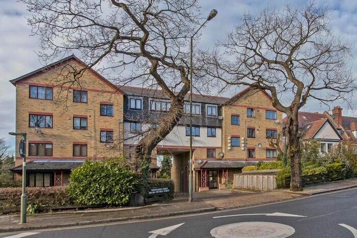 2 Bedroom Flat To Rent In - Nether Street, North Finchley, London, N12