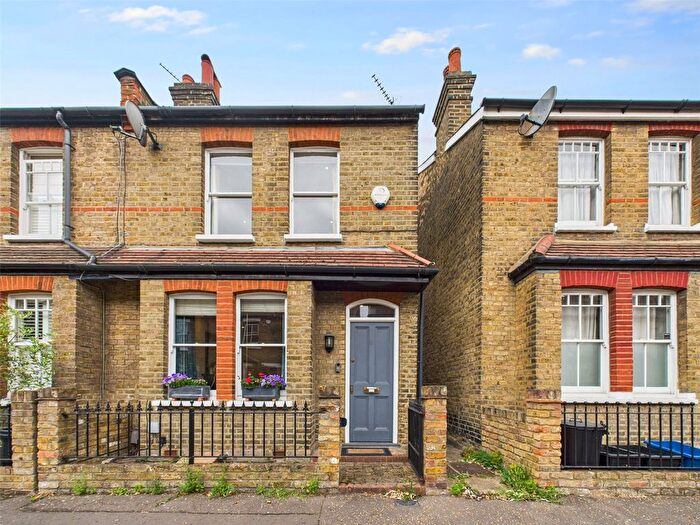 2 Bedroom End Of Terrace House To Rent In Sherland Road, Twickenham, TW1