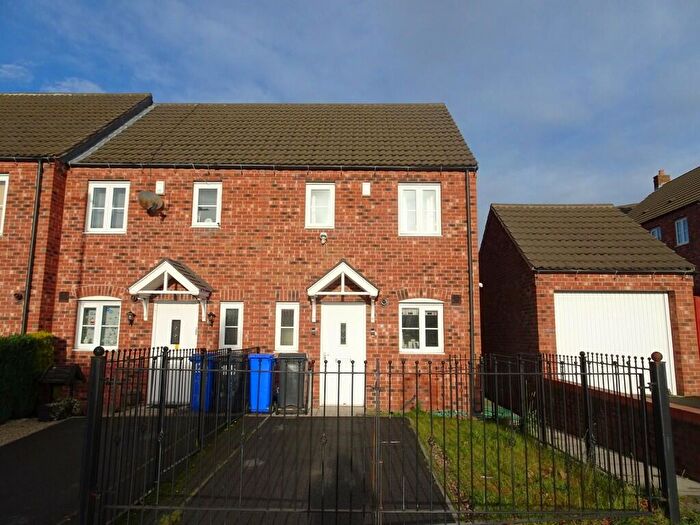 2 Bedroom Town House To Rent In Queen Mary Road, Sheffield, S2