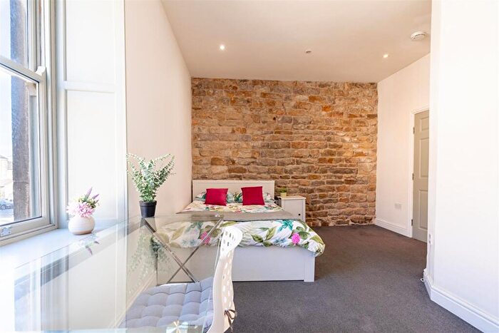 6 Bedroom Private Hall To Rent In St. Leonards Gate, Lancaster, LA1