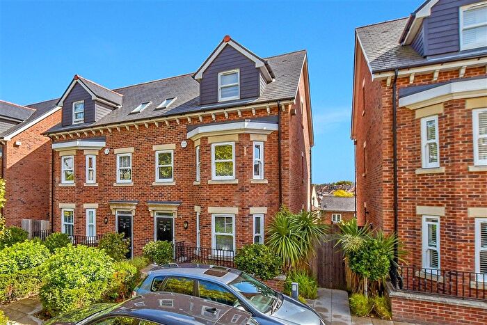 4 Bedroom Semi-detached House For Sale In St. John's Road, Tunbridge Wells, Kent, TN4