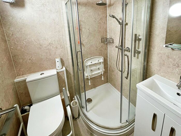 2 Bedroom Retirement Property For Sale In Queens Park House, Queens Park View, Chester, Cheshire, CH4