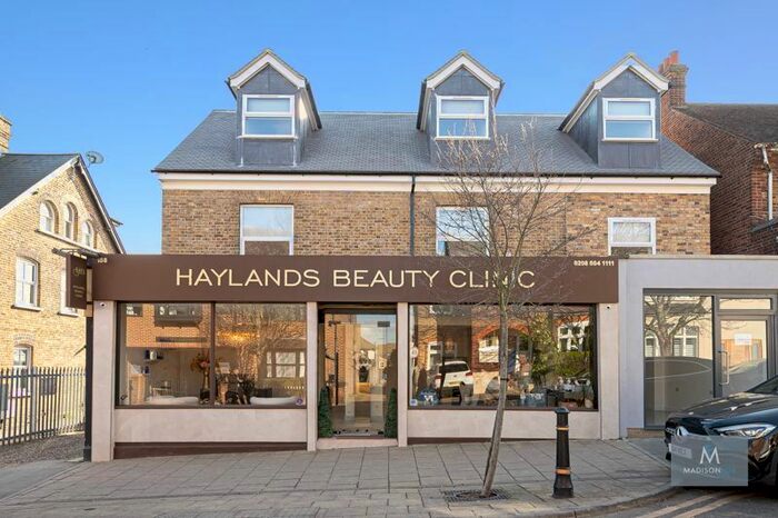 2 Bedroom Flat To Rent In Tudor Place, Lower Queens Road, Buckhurst Hill, IG9