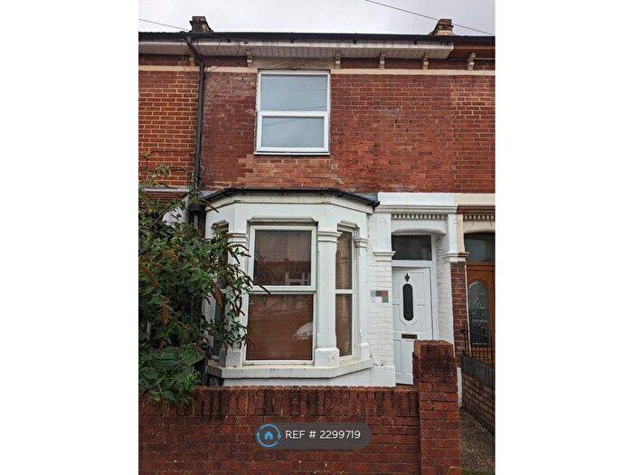 3 Bedroom Semi-Detached House To Rent In Cardiff Road, Portsmouth, PO2