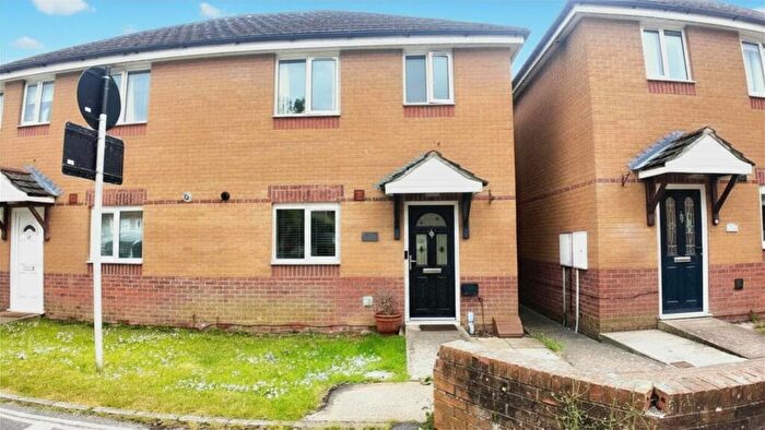 3 Bedroom Semi-Detached House For Sale In Westminster Lane, Newport, PO30