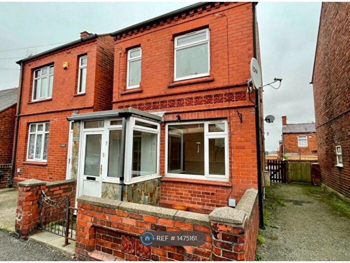 2 Bedroom Detached House To Rent In New Street, Wrexham, LL14