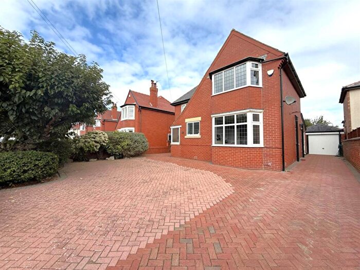 3 Bedroom Detached House For Sale In Newbury Road, Lytham St. Annes, FY8