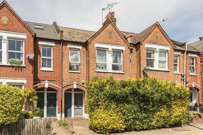 1 Bedroom Flat To Rent In Earlsfield Road, Earlsfield, SW18