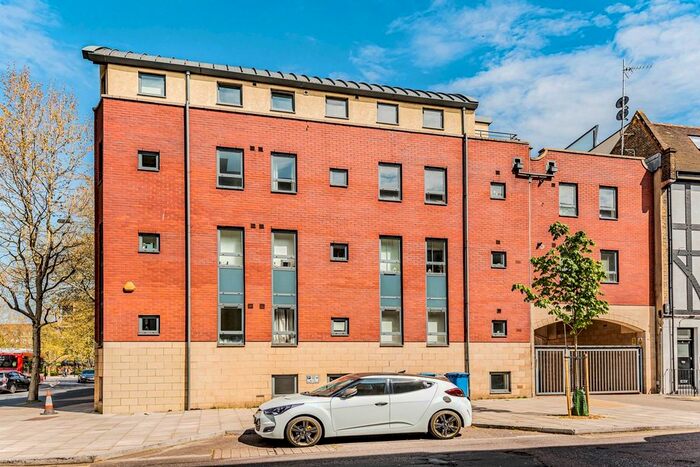 2 Bedroom Flat To Rent In - Old Jamaica Road, London, SE16