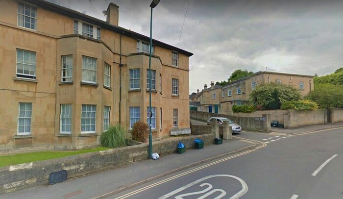Studio To Rent In Lower Oldfield Park, Bath, BA2