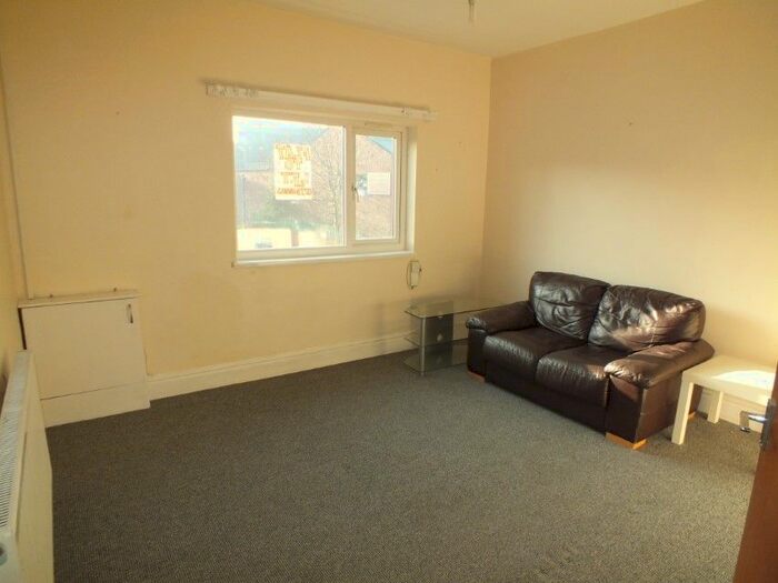 1 Bedroom Flat To Rent In Silver Street, Kings Heath, Birmingham, B14