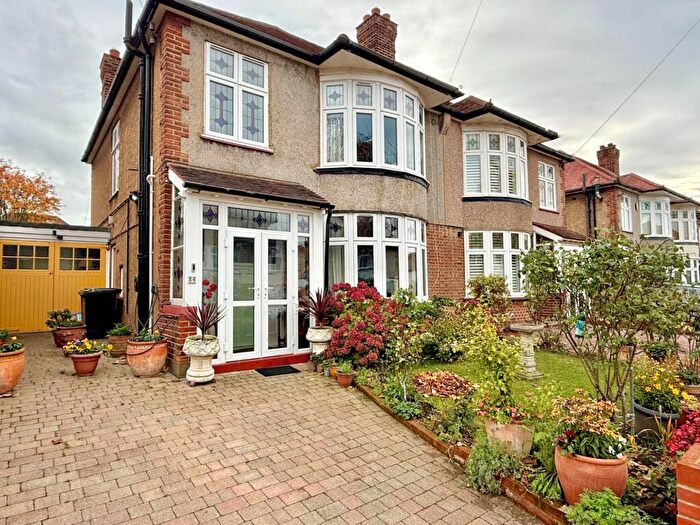 3 Bedroom Semi Detached House For Sale In Daneby Road, Catford, SE6