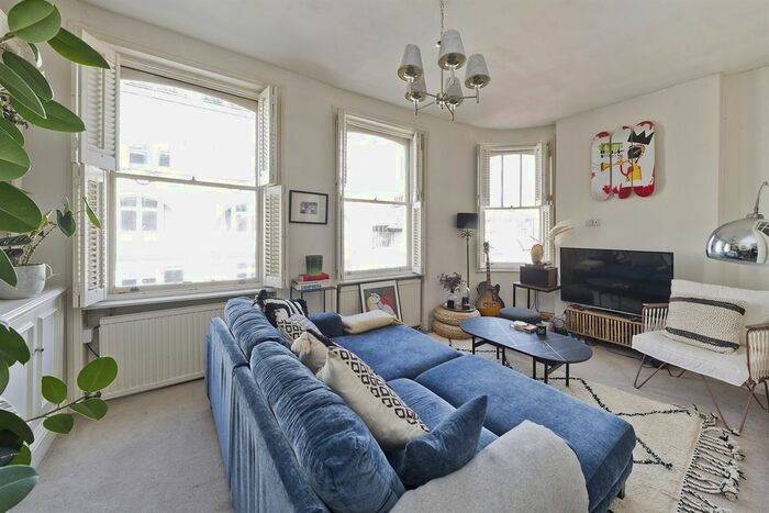 3 Bedroom Flat To Rent In Garway Road, London, W2