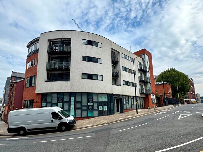 2 Bedroom Flat To Rent In Blucher Street, Birmingham, West Midlands, B1