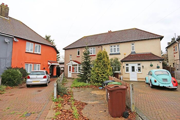 4 Bedroom Semi Detached House To Rent In East Road, Chadwell Heath, RM6