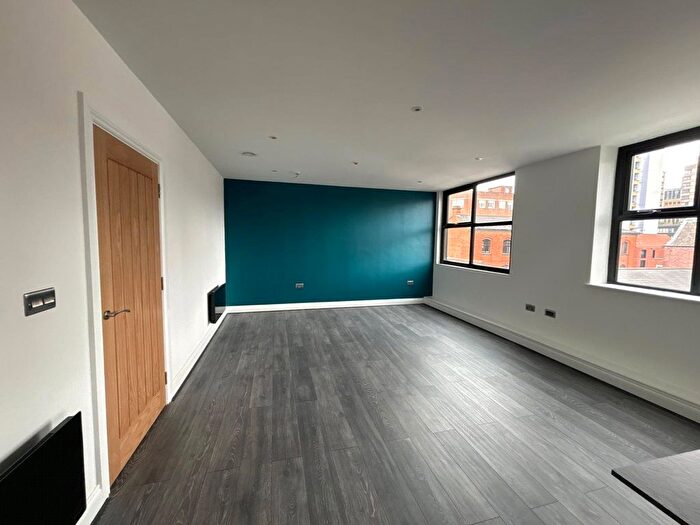 2 Bedroom Flat To Rent In Water Street, Birmingham, B3