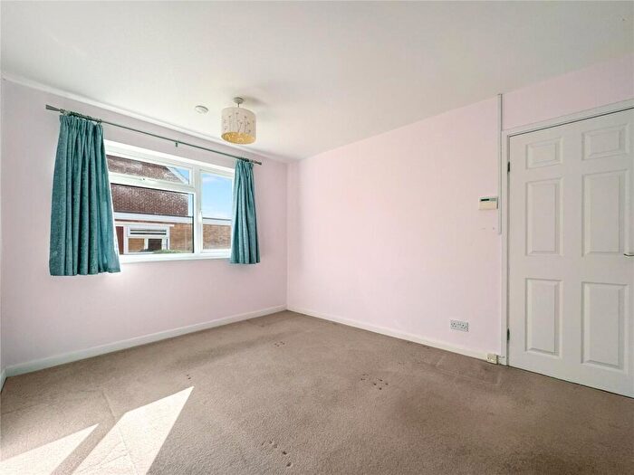 2 Bedroom Bungalow For Sale In Ringwood Close, Wigston, Leicestershire, LE18