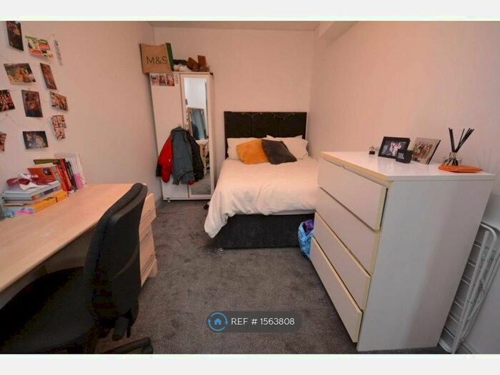 6 Bedroom Flat To Rent In Alexandra Road, Reading, RG1