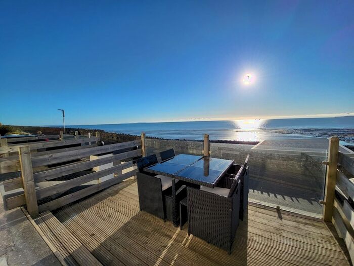 2 Bedroom Flat For Sale In Flat, Glan Y Mor, Amroth, Narberth, SA67