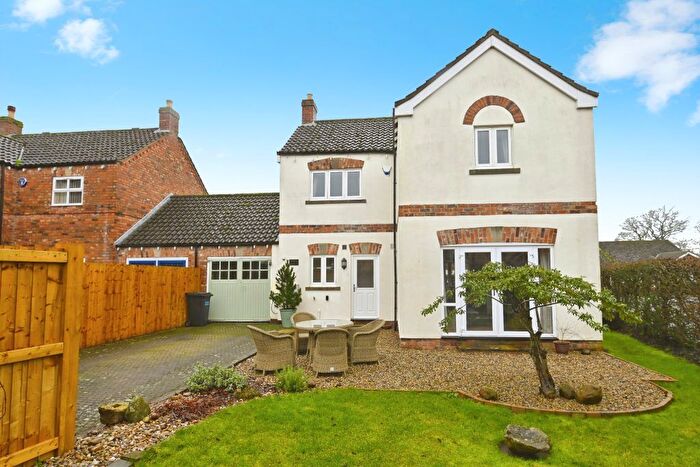 3 Bedroom Link Detached House For Sale In Granary Cottage, Hessay, York, YO26