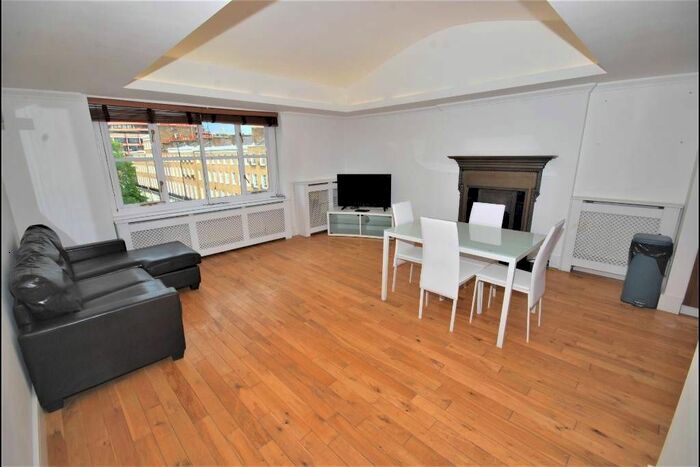 2 Bedroom Flat To Rent In Flat, Dorset Square, Marylebone, London, NW1