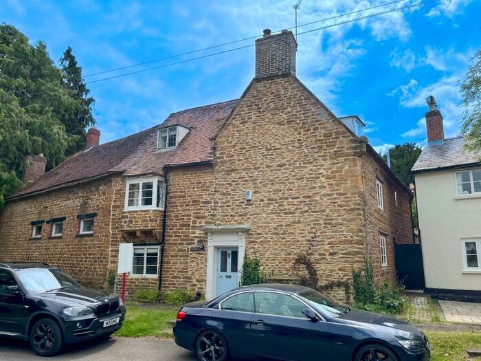 4 Bedroom Link Detached House To Rent In The Green, Staverton, Daventry, NN11