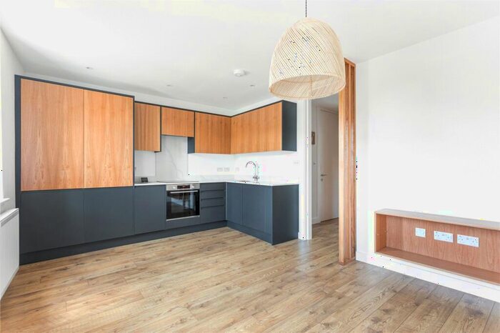 1 Bedroom Apartment To Rent In Railton Road, London, SE24