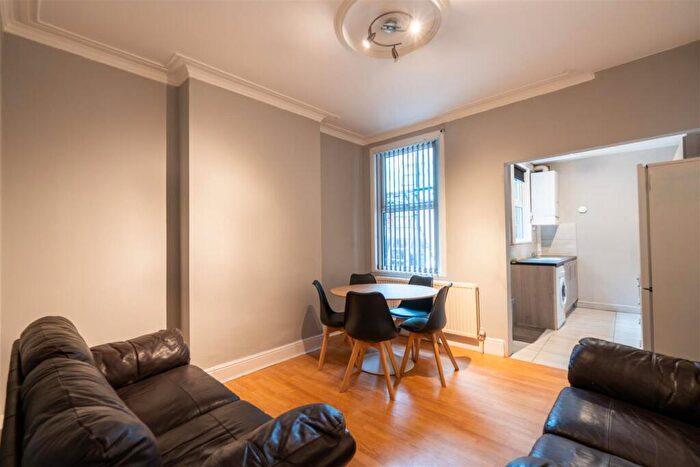 5 Bedroom House To Rent In Filey Street, Broomhall, Sheffield, S10