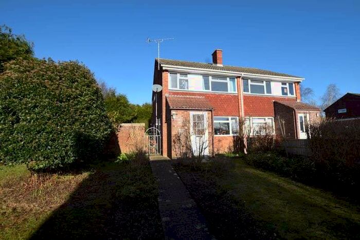 3 Bedroom Property To Rent In Alton, GU34