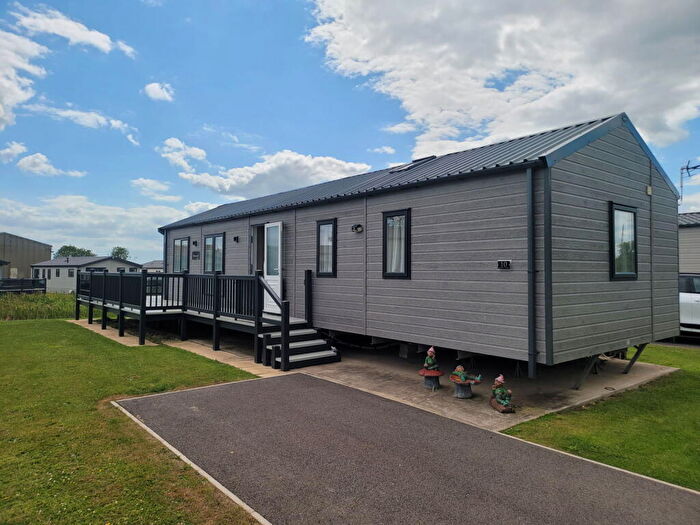 2 Bedroom Lodge For Sale In Helsey Farm Park, Helsey, Hogsthorpe, Lincolnshire, PE24