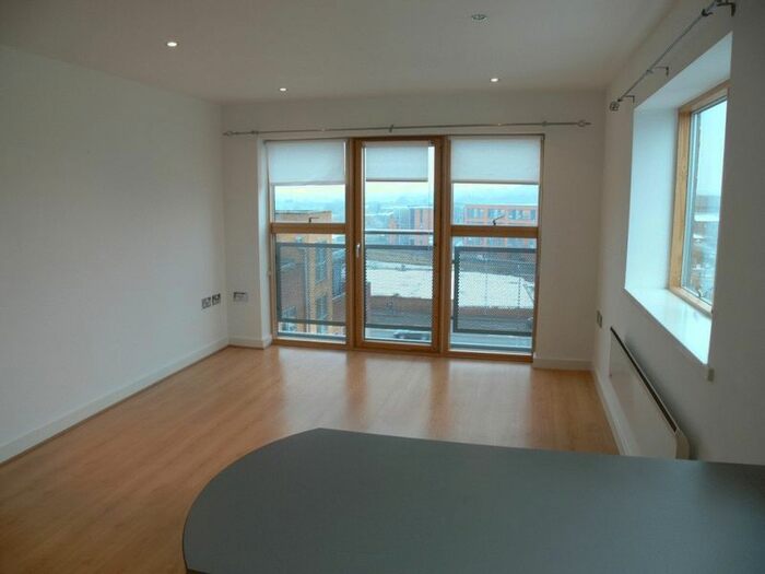 2 Bedroom Flat To Rent In Waterside Way, Wakefield, WF1