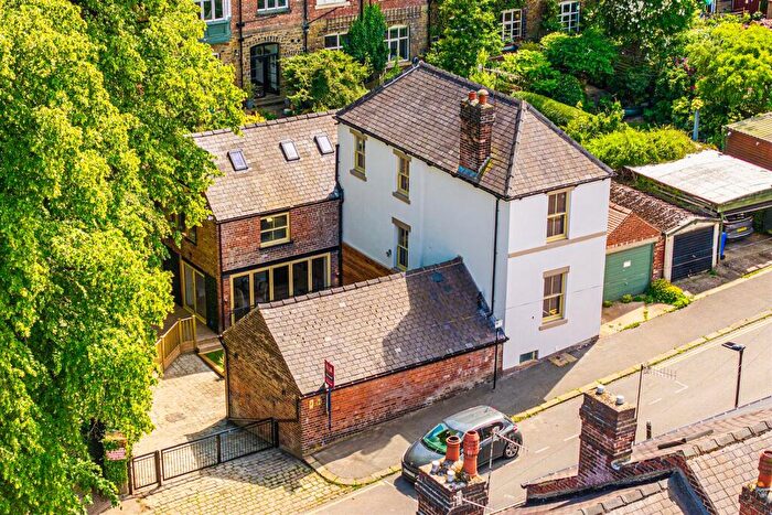 4 Bedroom Detached House For Sale In Sandbeck Place, Sharrowvale, S11