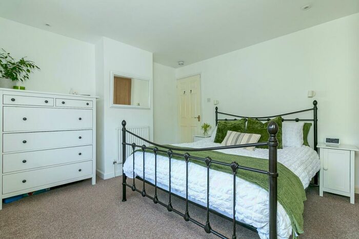 3 Bedroom Semi-Detached House For Sale In Waysbrook, Letchworth Garden City, SG6