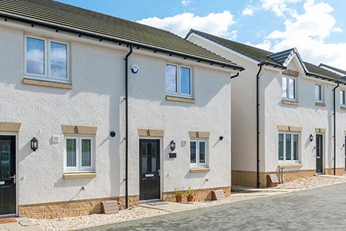 2 Bedroom Terraced House For Sale In Craigton Drive, Bishopton, Renfrewshire, PA7