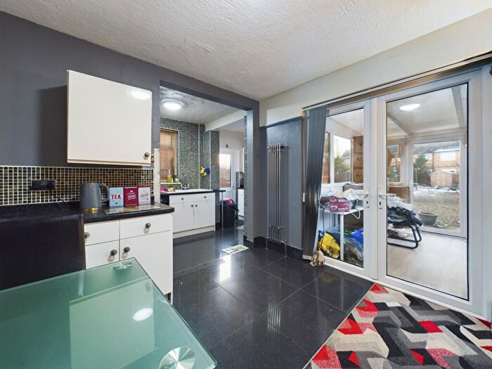 3 Bedroom Semi-Detached House For Sale In Stenson Road, Littleover, DE23