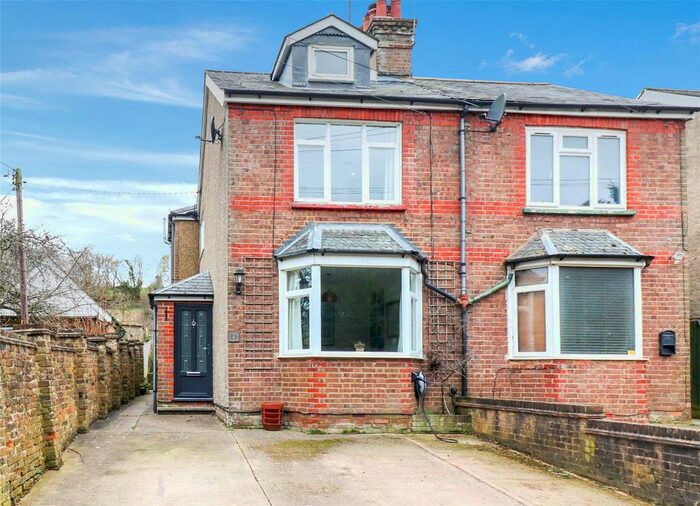 4 Bedroom Semi-Detached House For Sale In Wood View Cottages, The Vale, Chesham, Buckinghamshire, HP5