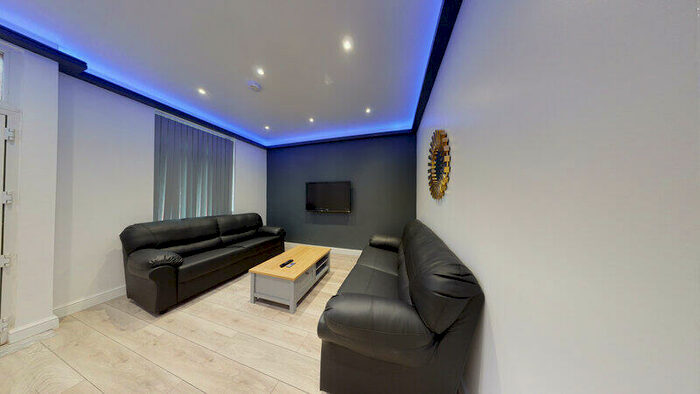 6 Bedroom Property To Rent In Beamsley Mount, Hyde Park, Leeds, LS6