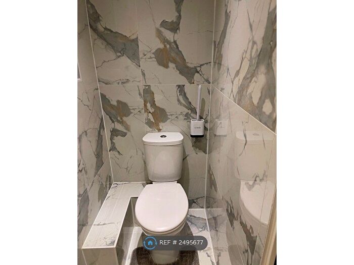 Studio To Rent In Thornton Drive, Colchester, CO4