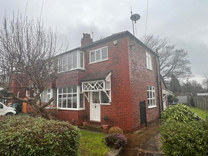 3 Bedroom House For Sale In Ross Avenue, Stockport, SK3