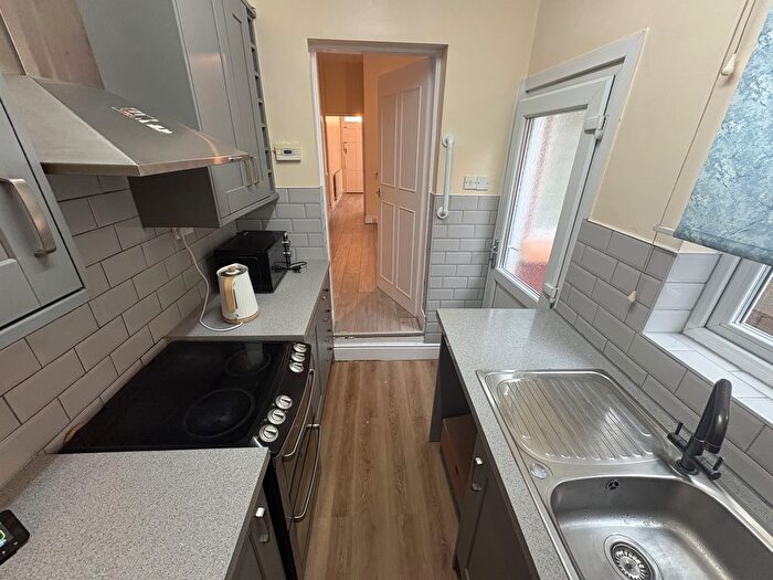 2 Bedroom Terraced House To Rent In Brixham Road, Birmingham, B16