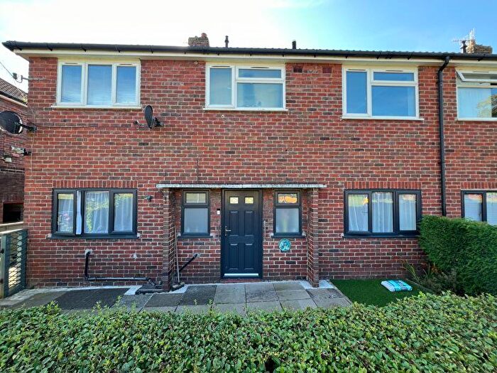 2 Bedroom Flat For Sale In Queens Drive, Leek, ., ST13