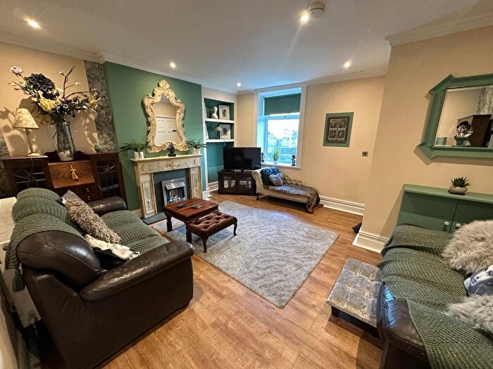 2 Bedroom Cottage To Rent In Gisburn Road, Barrowford, Nelson, BB9