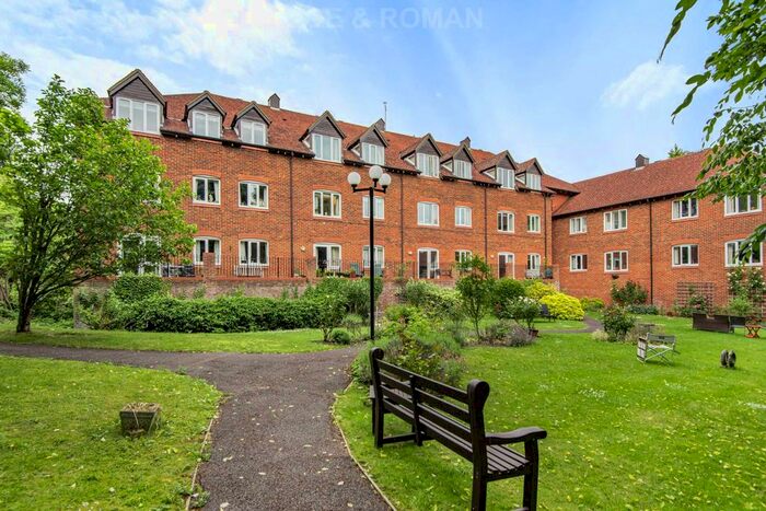 1 Bedroom Flat To Rent In Belmont Road, Leatherhead, KT22